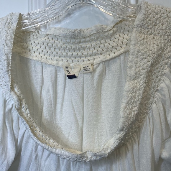Roxy Cold Shoulder Top Size L - Picture 3 of 4